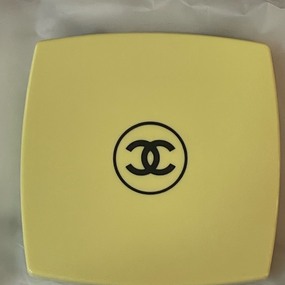 Chanel Double Mirror NIB - Picture 4 of 7